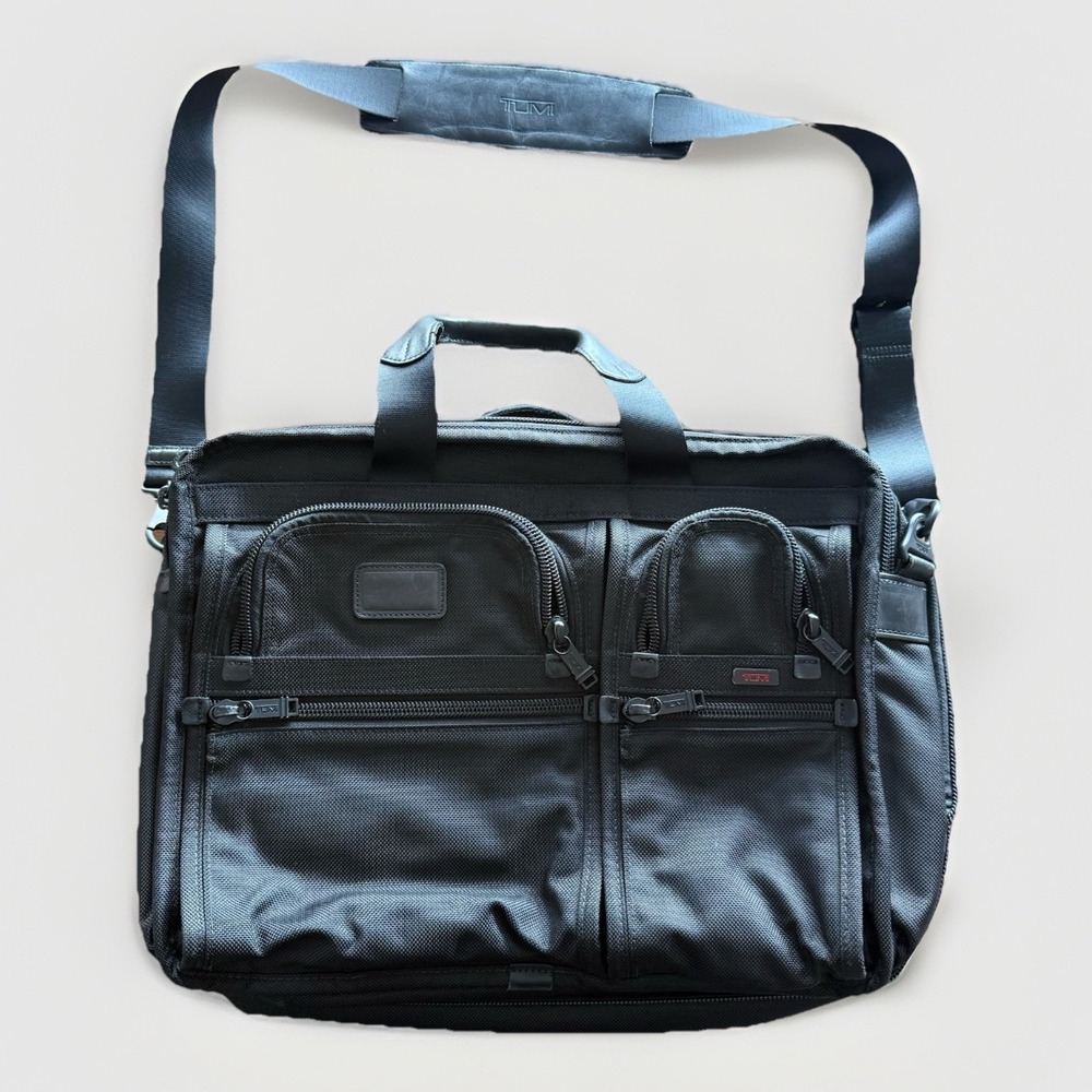 TUMI ALPHA Large Expandable Organizer Computer Brief Business Bag Travel 26160DH